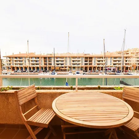 Expoholidays - Duplex Vistas Al Puerto Deportivo